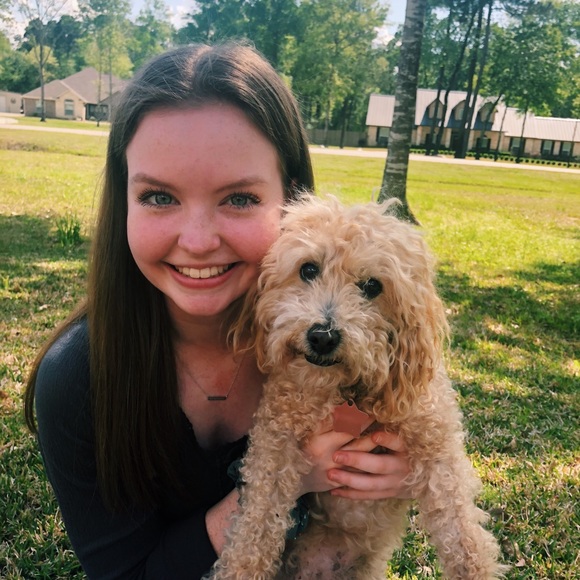 Meet your Posher, Kayla - Picture 1 of 1